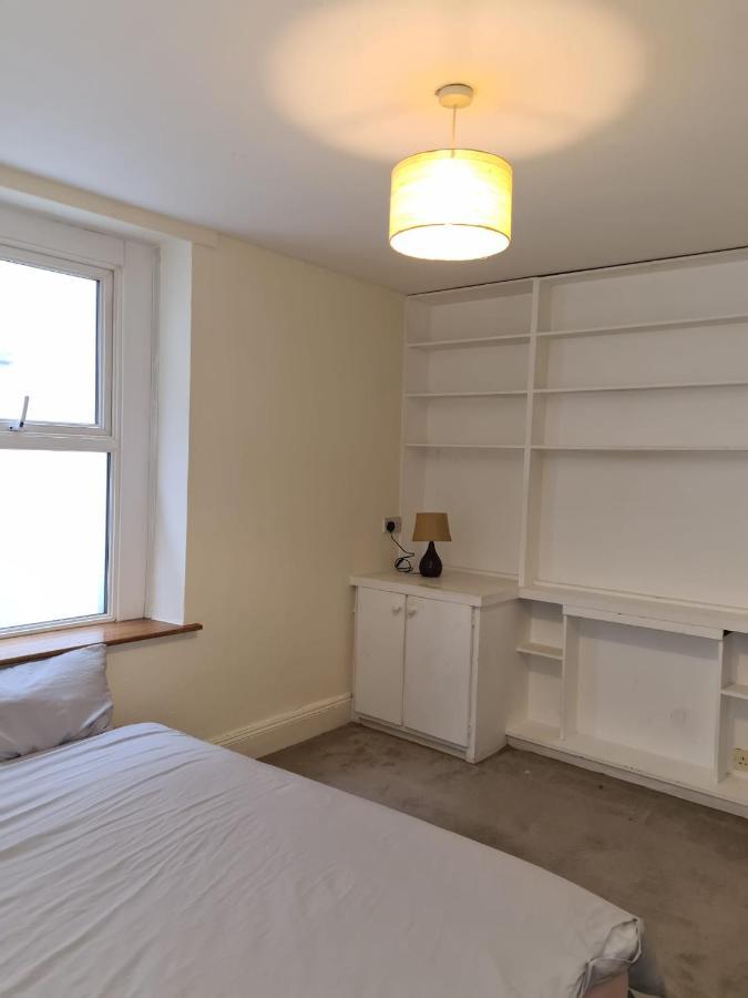 One Bedroom Apartment Дублин Экстерьер фото